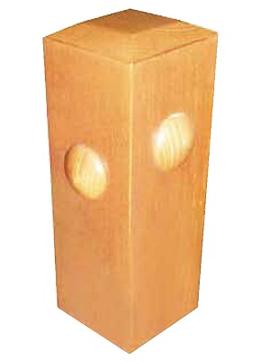 Cabeza de pilastra con forma de pirámide truncada